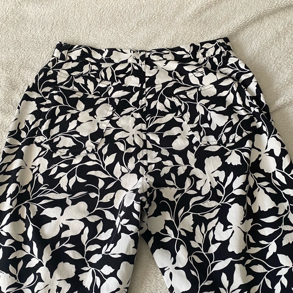 LAUREN Ralph Lauren black white orchid print capri pant size 10 - Picture 6 of 7